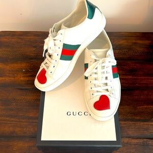 Gucci sneakers original